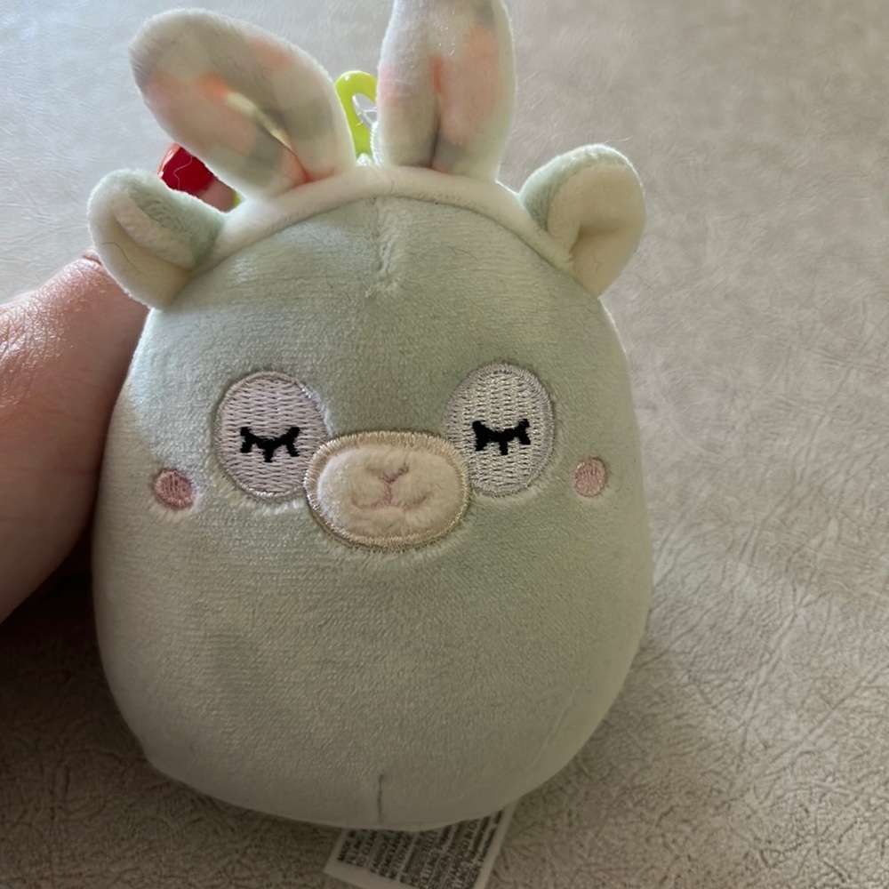 Squishmallows “Miley” keychain NWT